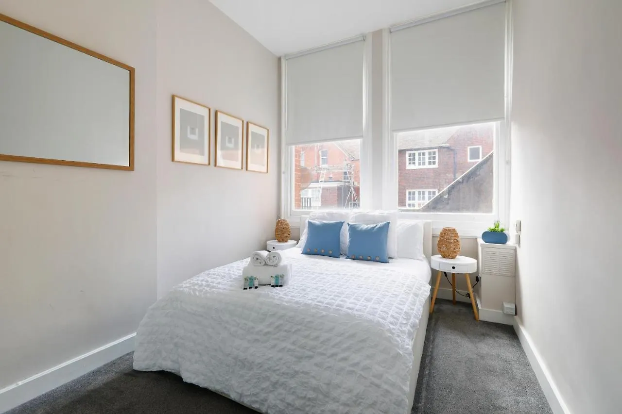 Great 2 Bedroom Apt By The Beach And Town Brighton 0*,
