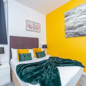  Apartment One Bedroom Flat I Walking Distance To Station